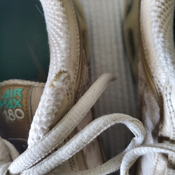 Nike Air Max 180 + Running Shoes 315941-121 Women's Size 7.5 Beige Gold Floral - Picture 8 of 13